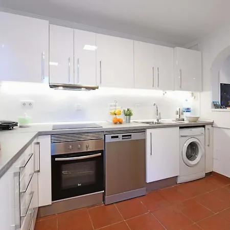 Dom wakacyjny Puerto Marina 18 *