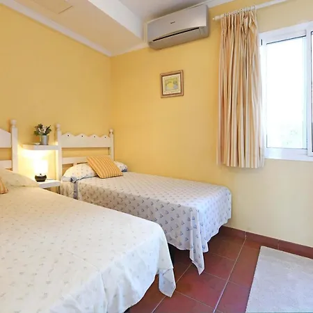 بيت للعطل Puerto Marina 18 *